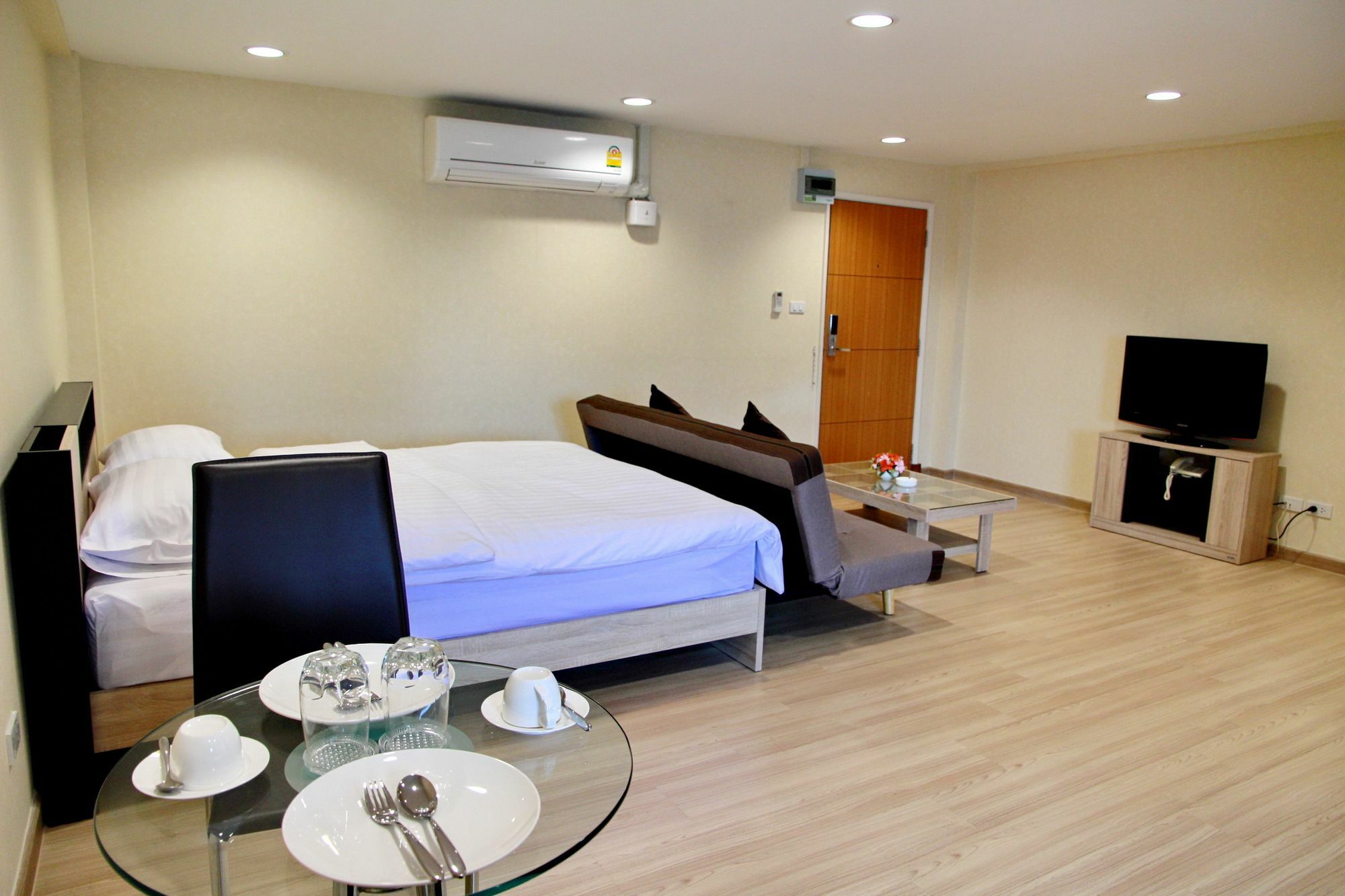 The Kaze 34 Hotel And Serviced Residence Bangkok Esterno foto