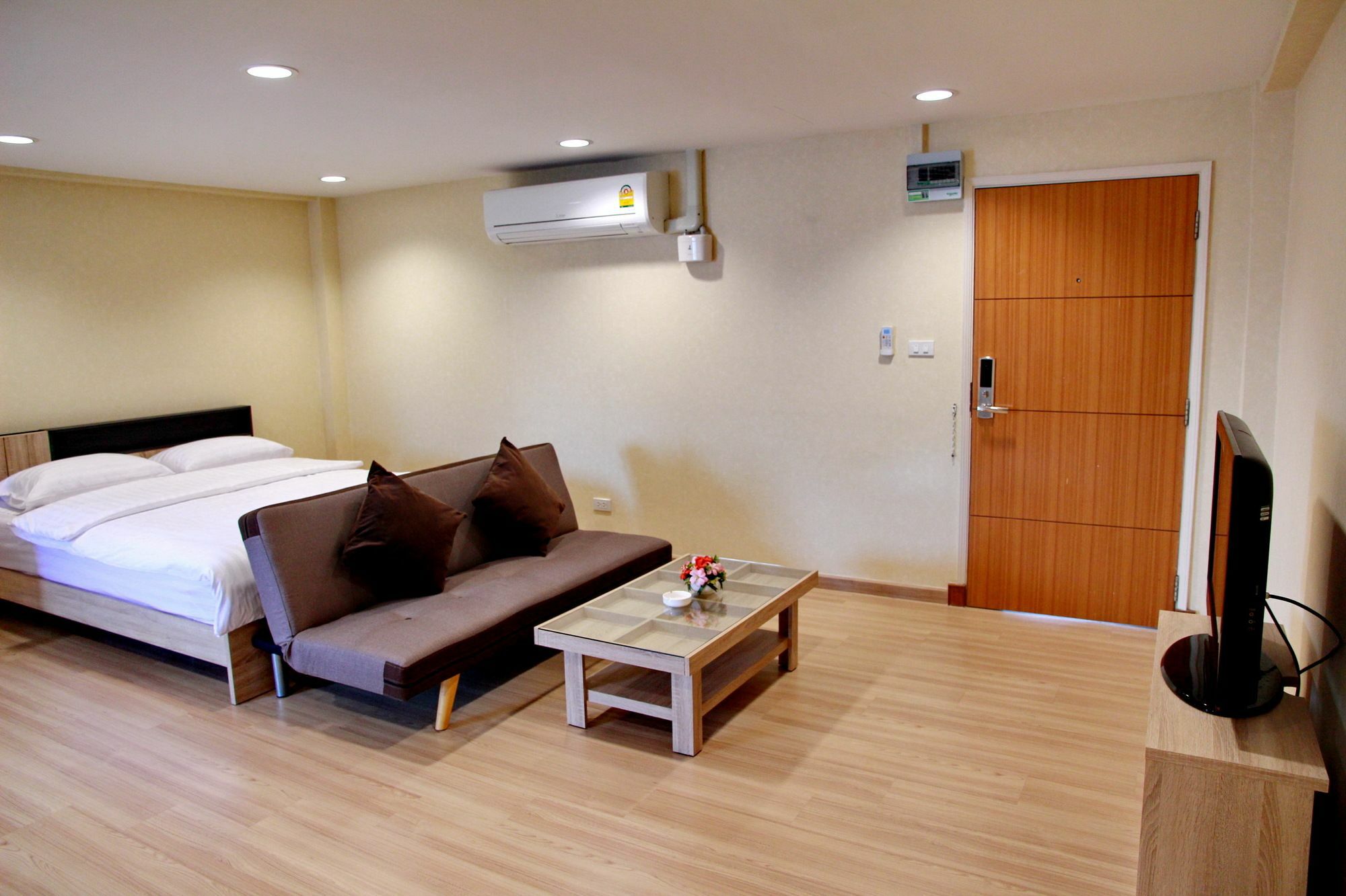 The Kaze 34 Hotel And Serviced Residence Bangkok Esterno foto
